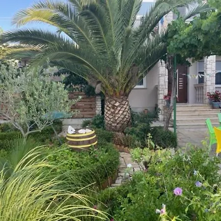 Newly Renovated With Terrace Apartment